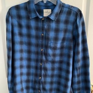 American Eagle woman flannel